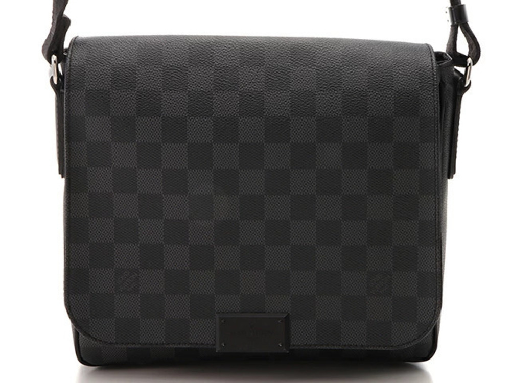 LOUIS VUITTON District Damier Graphite Black